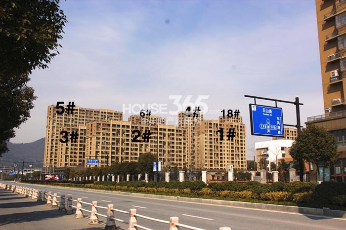 城发云锦城1-6、18号楼施工实景图 （2015年2月摄） 
