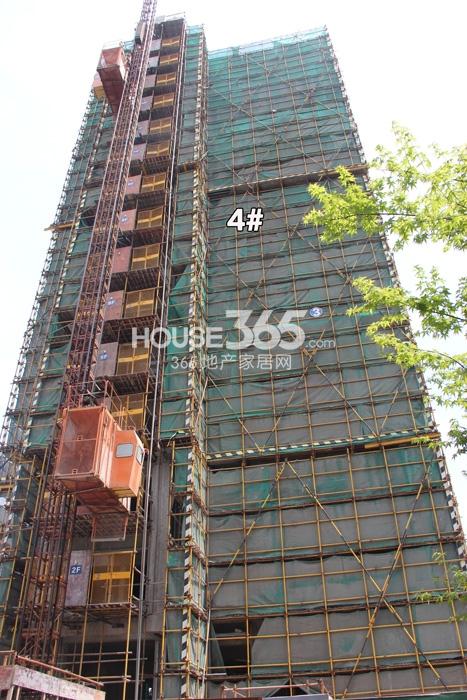 天阳尚城国际二期4号楼施工实景图 2015年4月摄 