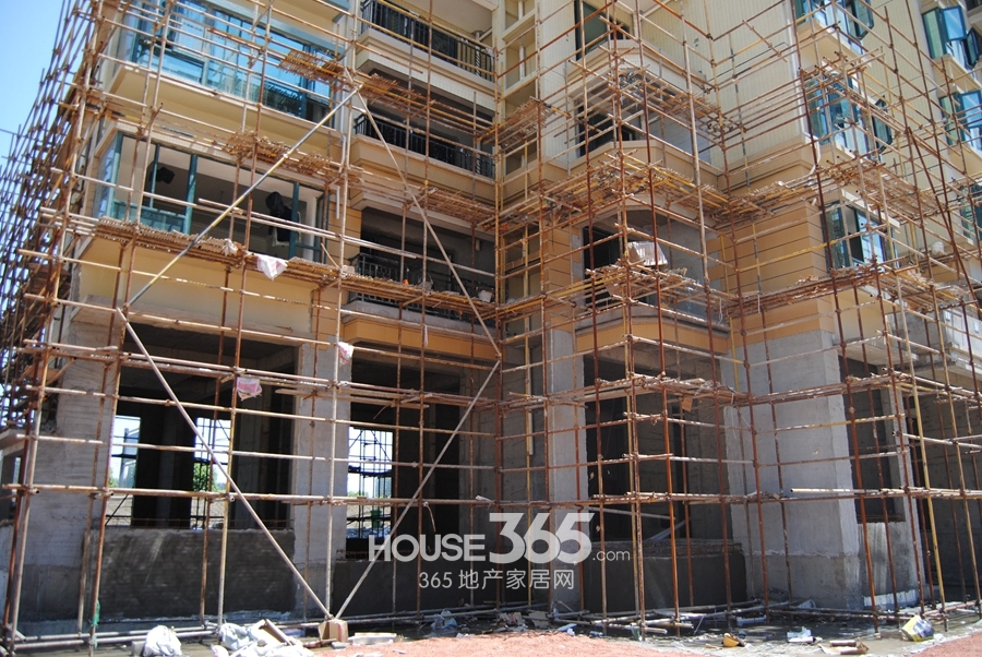 恒大华府工程进度-二期建设中（2015年5月摄）