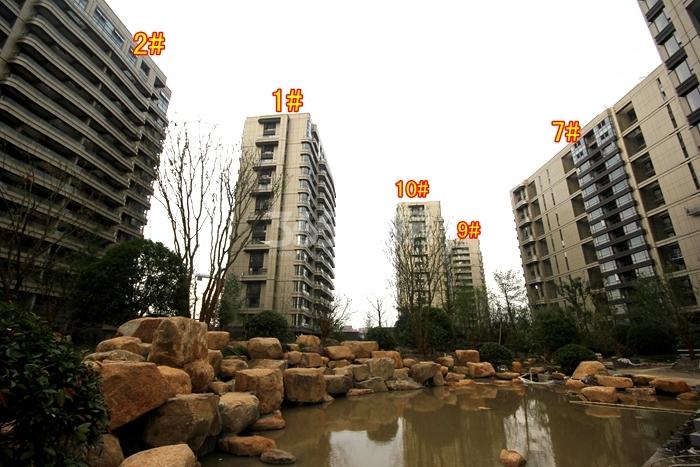 浙能广宇锦润公寓1、2、7、9、10号楼施工进度图 2015年6月摄