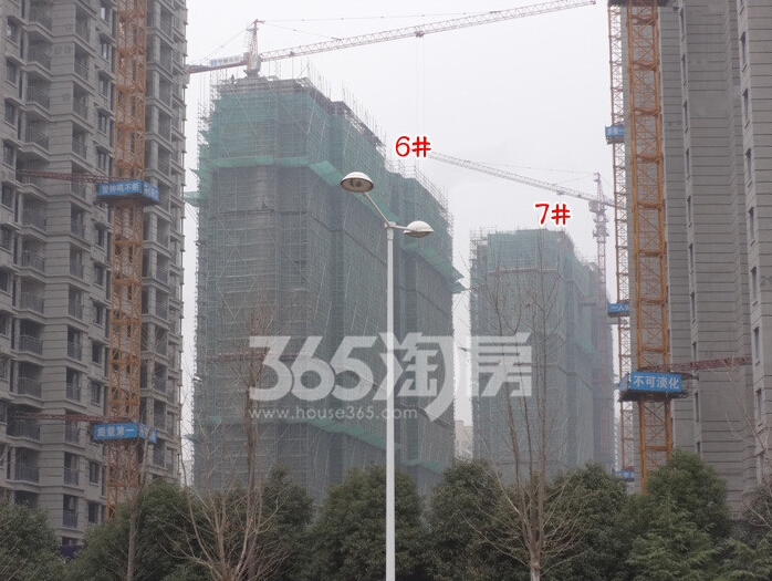 新城香悦澜山在建楼栋实景图（1.20）