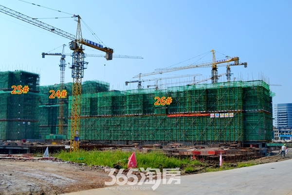 新华联梦想城工程进度（2016年9月摄）