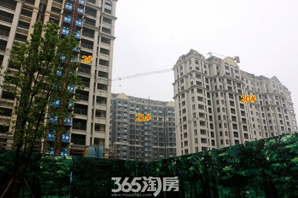 新华联梦想城工程进度（2016年10月摄）