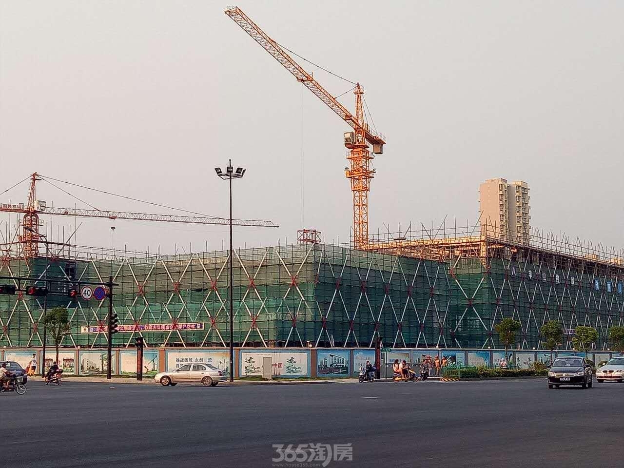 2017年8月上海绿都崇贤地块周边在建崇贤一小改扩建项目